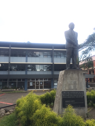 Statue Rodrigo Facio, President of la Universidad de Costa Rica (1952-1961) in front of the main library